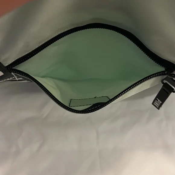 Victoria Secret Pink bag ~ color: teal - Picture 5 of 9